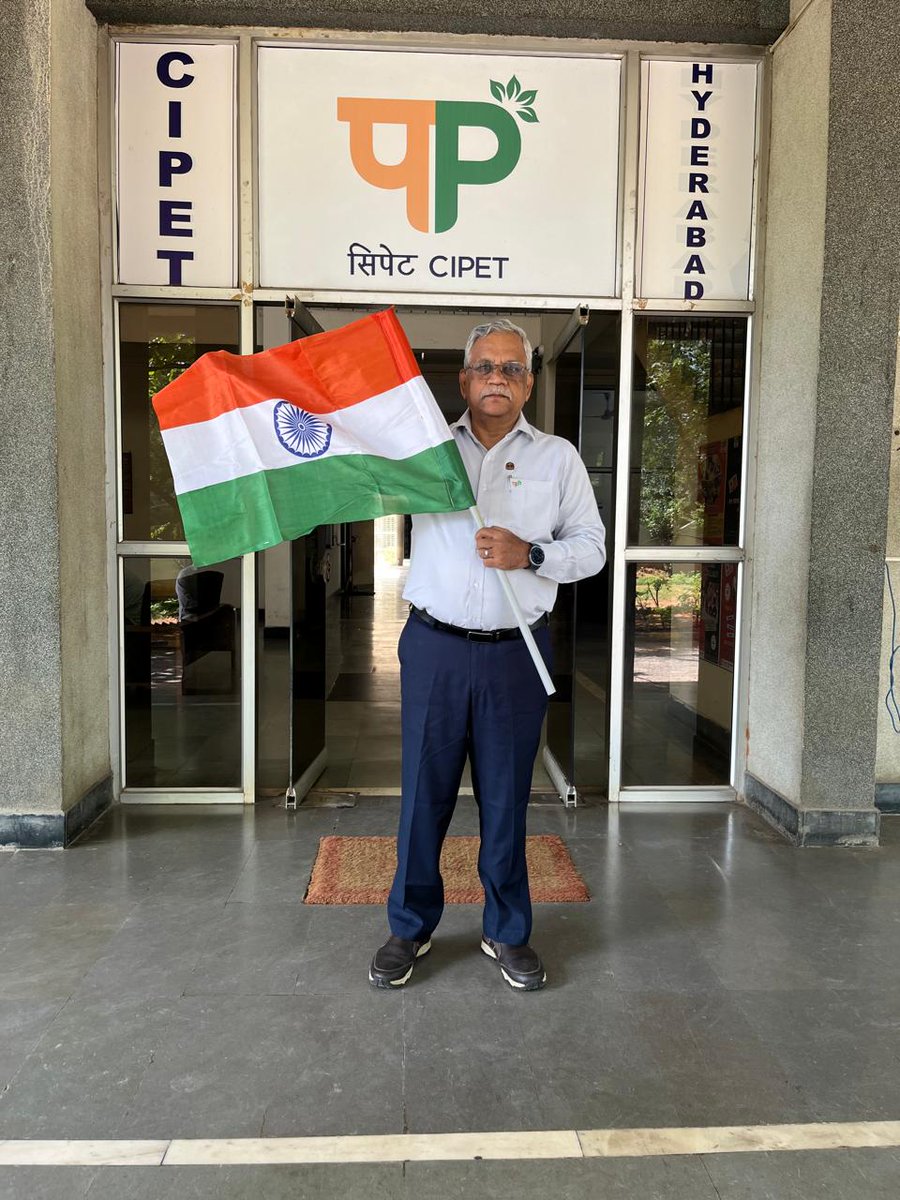 cipet_csts's tweet photo. CIPET : CSTS–Hyderabad celebrated  “Har Ghar Tiranga 2026” campaign with patriotic spirit. https://t.co/3vy4A77tYE