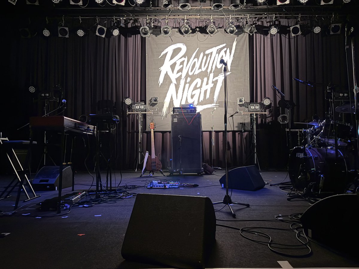 yuyaFan5's tweet photo. うーーーん!今日も皆んなカッコイイ😍🔥トッパーでぶちかましてました😊
#新東京
#REVOLUTIONNIGHT https://t.co/AmGrmmAFFy