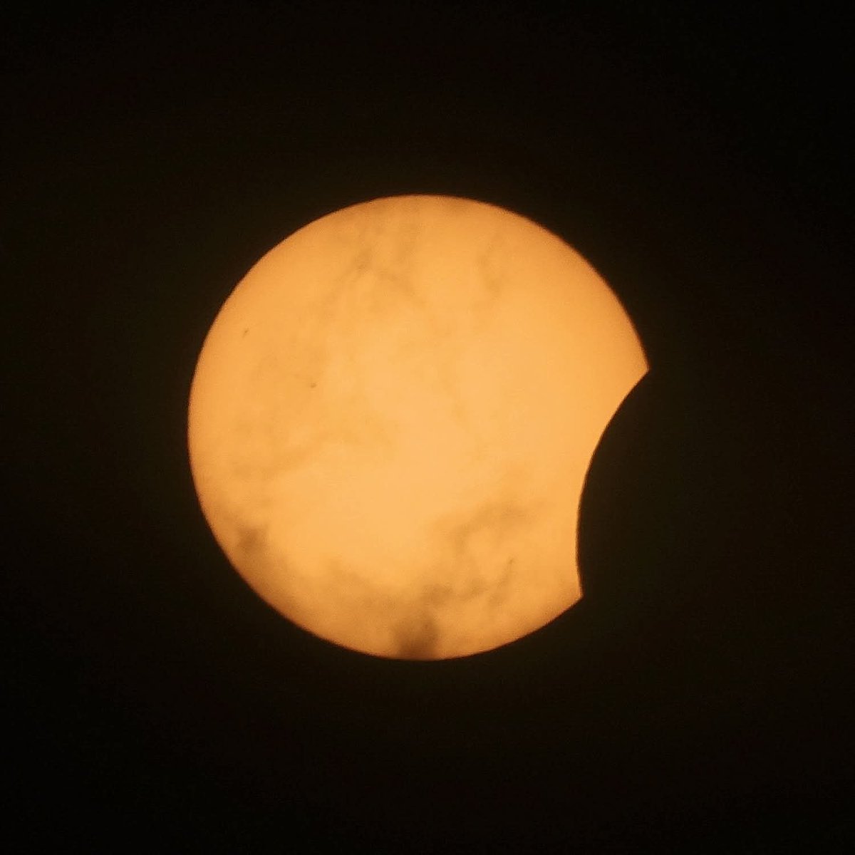 Fred_html's tweet photo. Eclipse #Éclipse #eclipse #eclips #eclipsa #eclipsefrance https://t.co/8fxkWetd3n