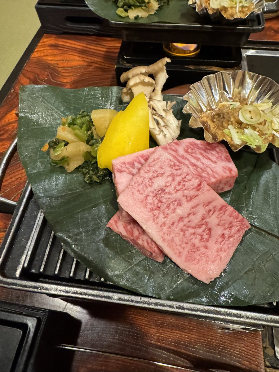 dra9999's tweet photo. 今月課金しなくなったお金でゴルフと飛騨牛🍖 https://t.co/I44bSocH56