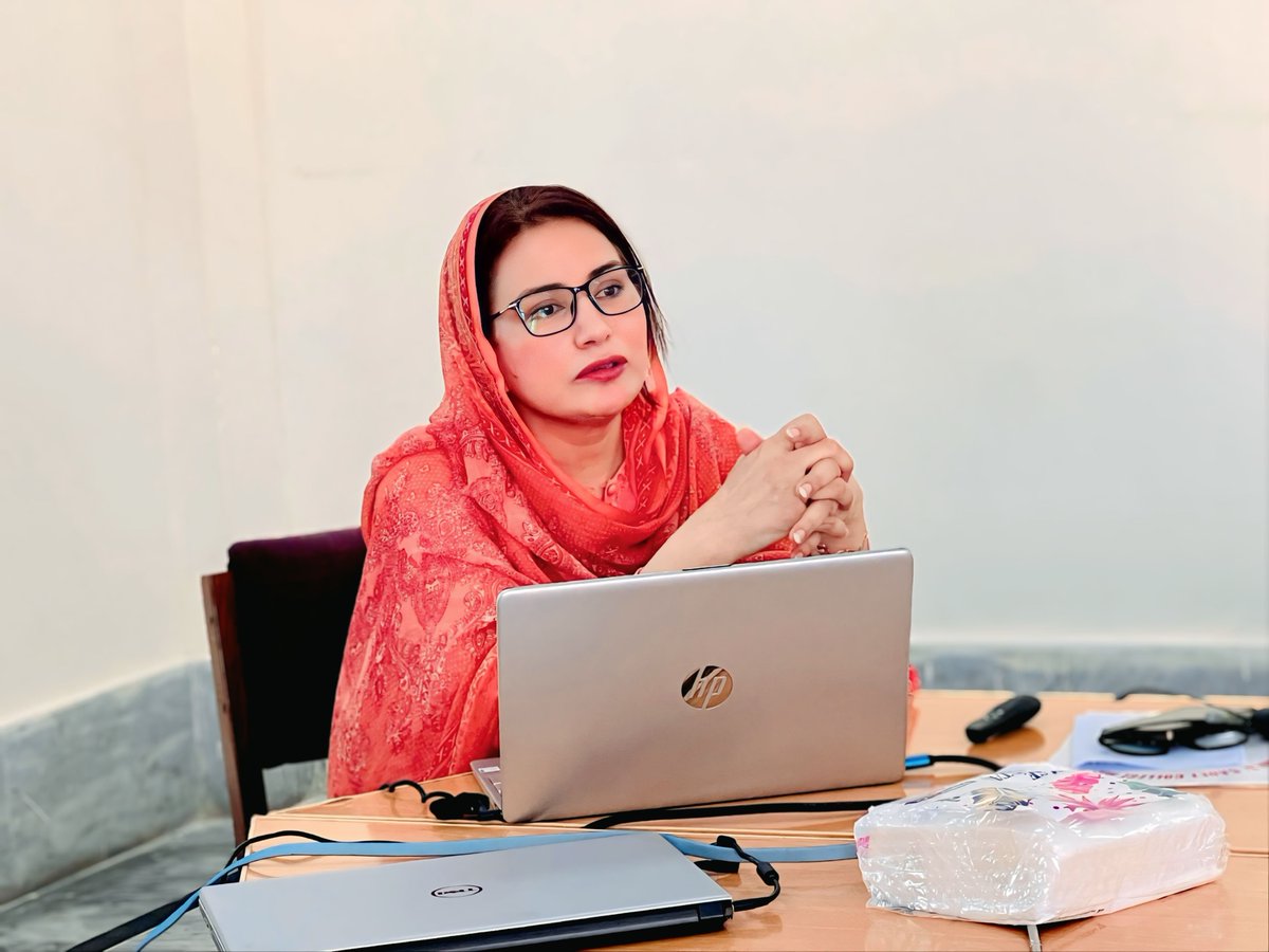 GCCMARDAN's tweet photo. GCCM organized *Day 1 of Internal Training Sessions* for the professional grooming of DSs.
The opening session was conducted by *Principal Ms. Tahira Muzammil* on _Effective Lesson Planning_, followed by *DOS Ms. Faiza Javed* on _Bloom’s Taxonomy https://t.co/W8rAieBhIi