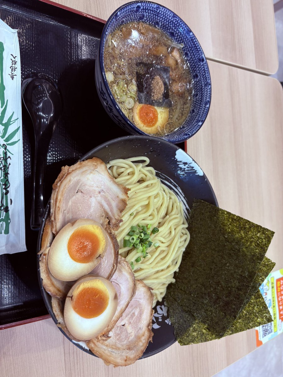 uxtupii's tweet photo. 遅いお昼ごはんは　麺屋しゃがらで、しゃがらつけめん頂きました！
めちゃ旨い！ https://t.co/mCumEWn22M