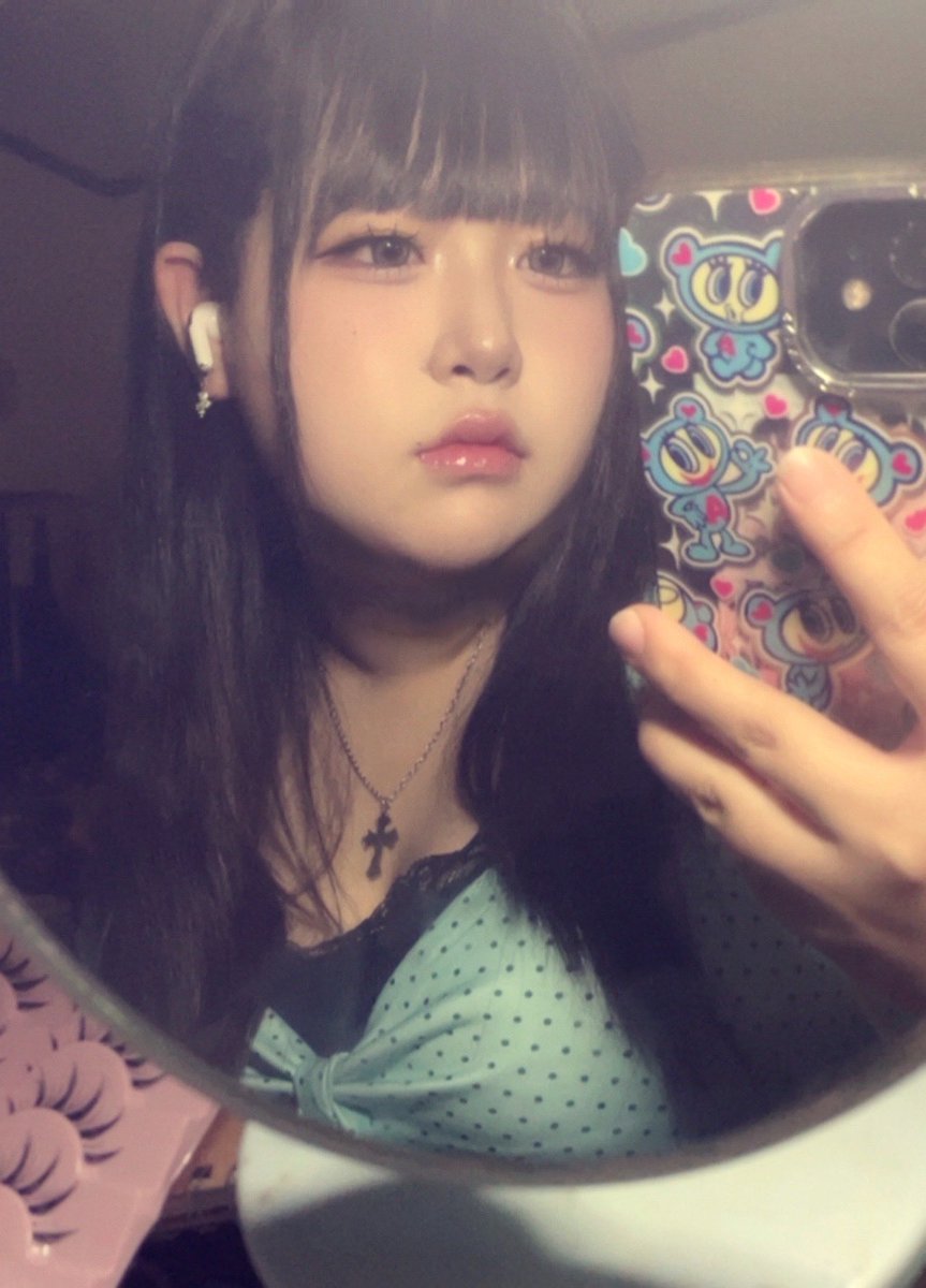 OMARUO_04's tweet photo. 巨ヲンナ垢 復帰ﾀﾞ  ﾖ🍀.⋆

#ぽっちゃり女子 #自撮り 
#ぽっちゃり女子と繋がりたい
#ぽっちゃり好きと繋がりたい https://t.co/Cr5heZkS5A