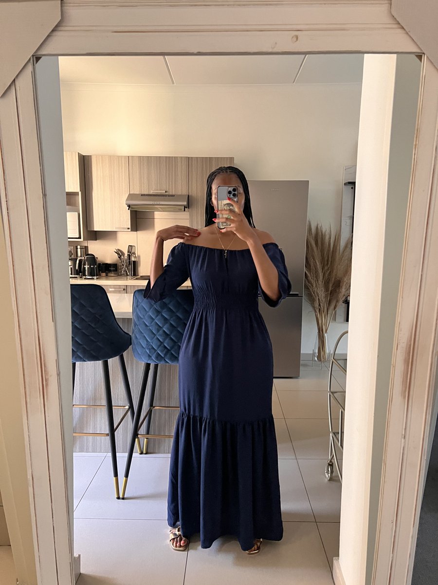 0fficialCelina's tweet photo. Hi my name is Celina and I am a self taught dressmaker and this is what I have to offer 😍✂️ 🪡 https://t.co/QxHlYGGynj