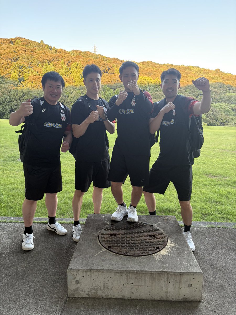 fujitv_volley1's tweet photo. 自然豊かな鹿児島県・薩摩川内にて合宿を行う
#バレーボール男子日本代表 🌳☀️

優勝すればロサンゼルス五輪の切符を獲得できる
アジア選手権男子開幕まであと3週間🔥

ウエイトトレーニングも追い込み🏋️
試合形式の練習時間も増えチーム力もさらにパワーアップ中💪🏐
男子は福岡・北九州で開催です🌈

きょうは選手・スタッフ陣のお写真をお届け💌

＼\ 📺アジア選手権2026📺 /／
￣￣￣￣￣￣￣￣￣￣￣￣￣￣￣￣￣
🚨地上波フジテレビ系列で日本戦全戦放送🚨
🗓️ #アジア選手権 大会日程
女子：8月21日(金)〜30日(日)
男子：9月4日(金)〜13日(日)

#駆けあがれ最高の先へ