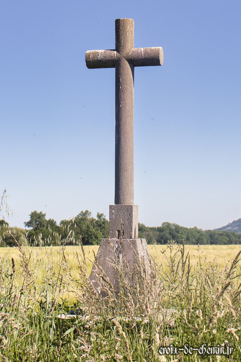CroixDeCheminFr's tweet photo. 1⃣
#Croix latine
ℹ️ https://t.co/pEbibnmKId
#CroixDeChemin #PetitPatrimoine #Espirat #PuyDeDôme #Auvergne https://t.co/ZUfy02sDC2