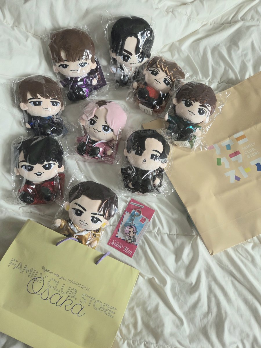 usagihappiii's tweet photo. จากตอนแรกที่จะเก็บแค่ซัคคุงคนเดียว แต่พอไปถึงหน้าร้านจริงก็...

แพ้พ่ายค่ะ

ตัดใจเอางบจาก standy มาเก็บนุยจนได้
ก็นะ พอเห็น quality ในราคานี้แล้วอดใจไม่ได้จริงๆ🥹

ปล. รอบแรกได้มา 8 ขาดฮีคุง แต่ไปซ้ำก่อนบินกลับอีกรอบจนได้มา พ่อช่างเล่นตัวยิ่งนัก https://t.co/iEFCXkyGcb