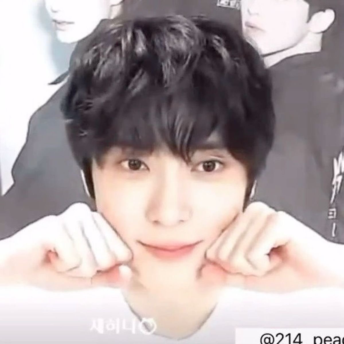 jaee_lvuu's tweet photo. 애교 plz…. https://t.co/TuXGlpLTcm