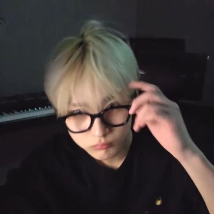 baiyangest's tweet photo. 🐈 ผมบลอนด์ไม่เข้ากับผมเลยครับ

also him : https://t.co/0fR9PvEKNo