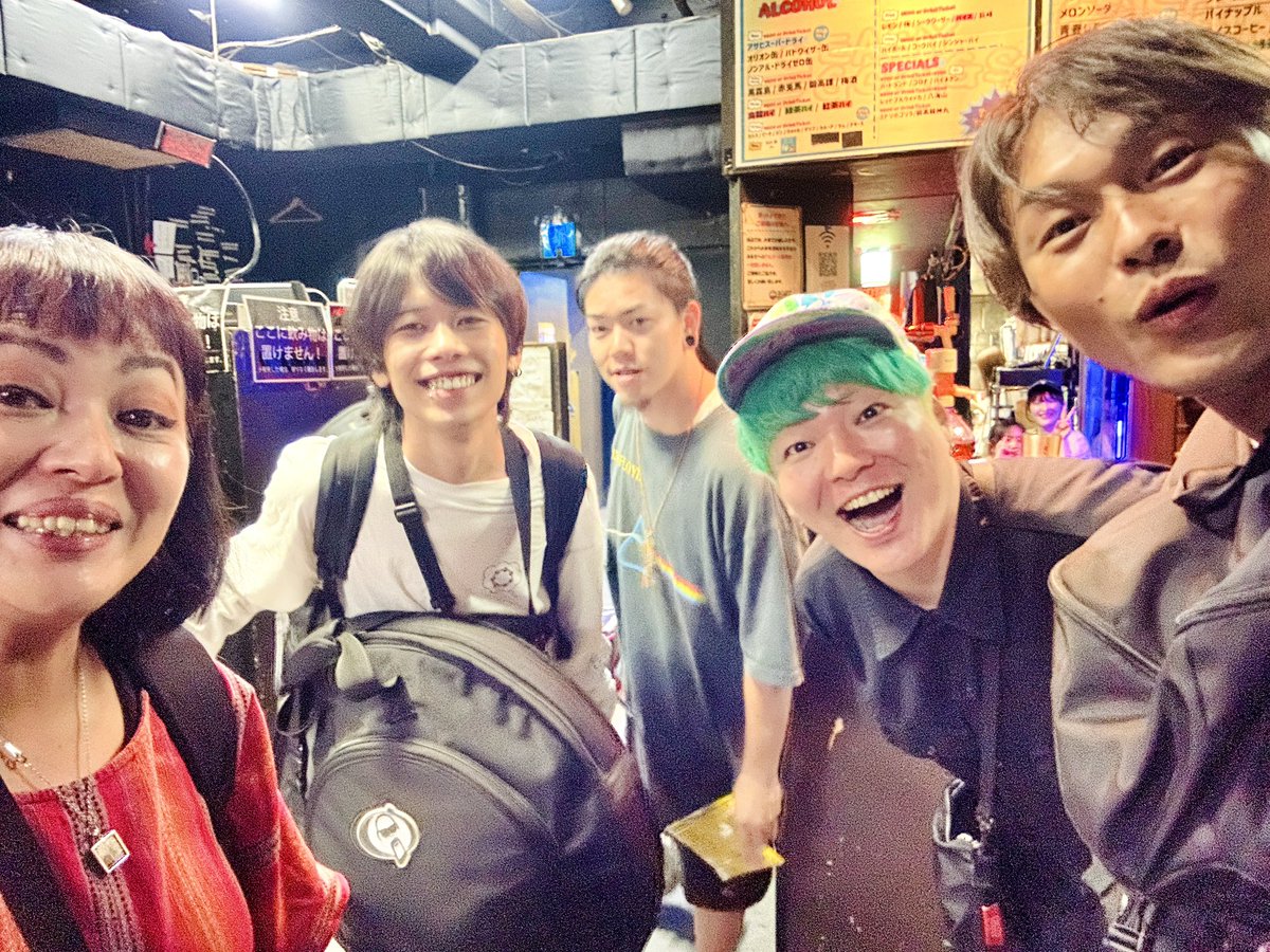 jarringofficial's tweet photo. 2026.8.12
越谷EASYGOINGSでの
最強共演陣とのオフショット📸
#tegakiLIEE
#puffnoide
#EGGTOP
#アオイハル
#アイカワヒトミ
#サクライヒナコ https://t.co/n6Ufr4mka4
