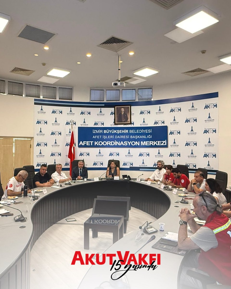 AKUTVAKFI's tweet photo. İzmir Büyükşehir Belediyesi (İZBB) Afet İşleri ve Risk Yönetimi Dairesi Başkanlığı tarafından düzenlenen “Arama Kurtarma STK'ları Bilgi Paylaşımı ve Koordinasyon Toplantısı”na katıldık.

#AKUTVAKFI #KeşkelerOlmasın https://t.co/GGfpD50x58