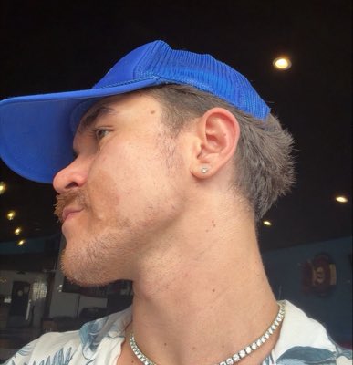 adamqjames's tweet photo. #NewProfilePic https://t.co/eUo6IKPKIv