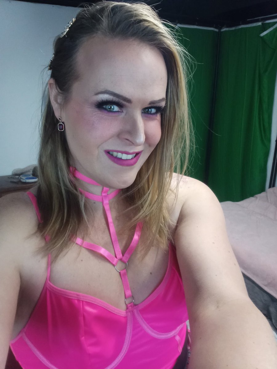 lbbridgetlane's tweet photo. Every once and a while, I'm kinda pretty actually https://t.co/KCS296ytfv
