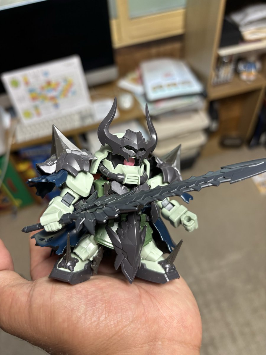 morion36's tweet photo. 30MFのネクロスナイトの鎧を突貫工事でザクウォーリアに着せてみたら素晴らしくカッコ良いのが出来た🥰

#SDガンダム
#30MF https://t.co/aGk5HrPqUh