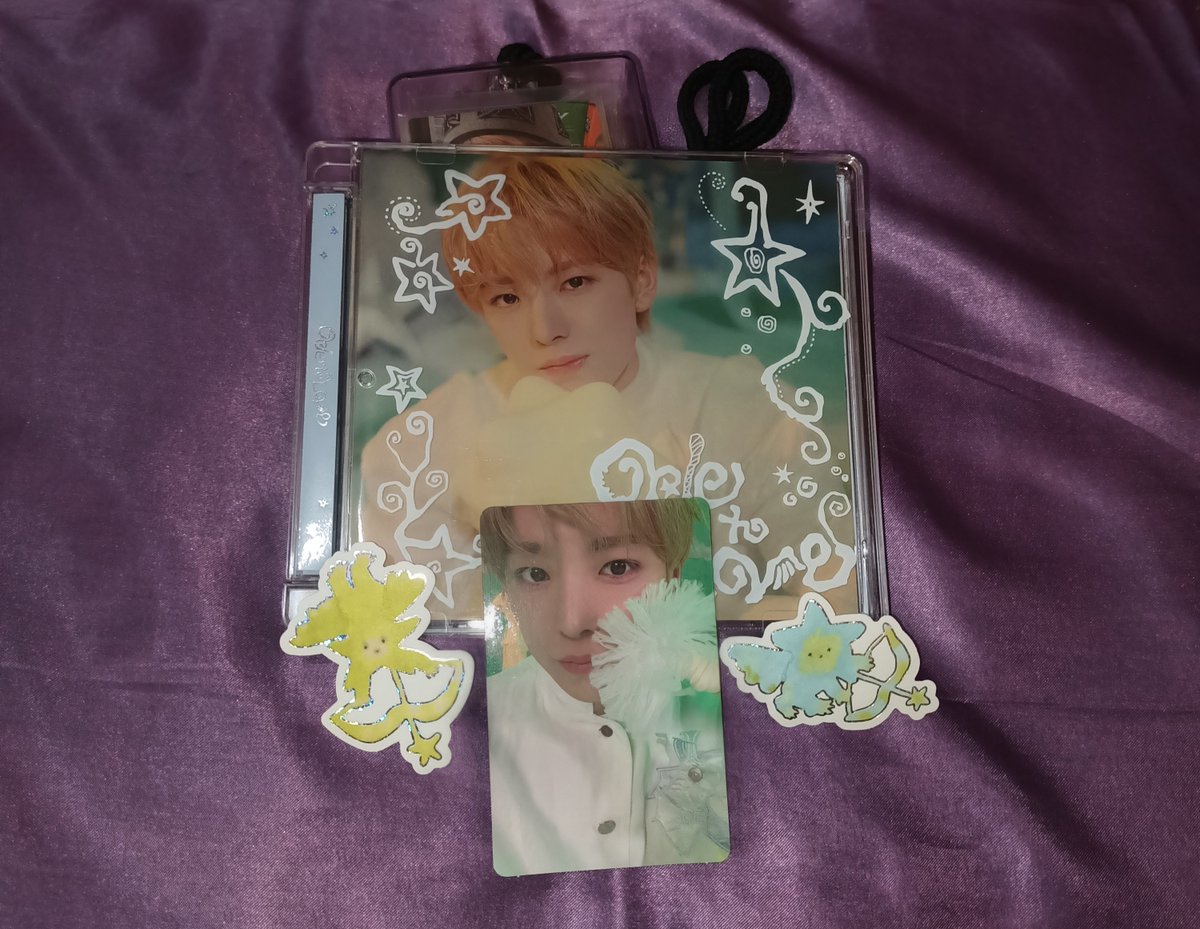 yushxiel's tweet photo. HAH TUMBEN BANGET TANGANKU WANGI??? SETELAH KETEMPELAN DEDE RYO 6 KALI UNBOXING LU PULANG YUSHHHH ISTIGHFAR 💐💗 https://t.co/TEpwQCYugm