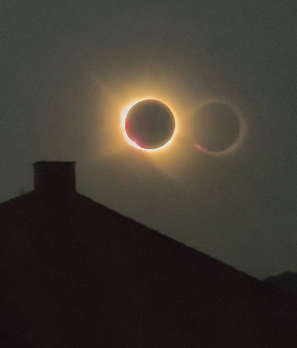 fear_wisdom's tweet photo. Signs in Heavens #Moon #Stars #Sun #EclipseEspaña #Perseids https://t.co/yKDUEuvvs8