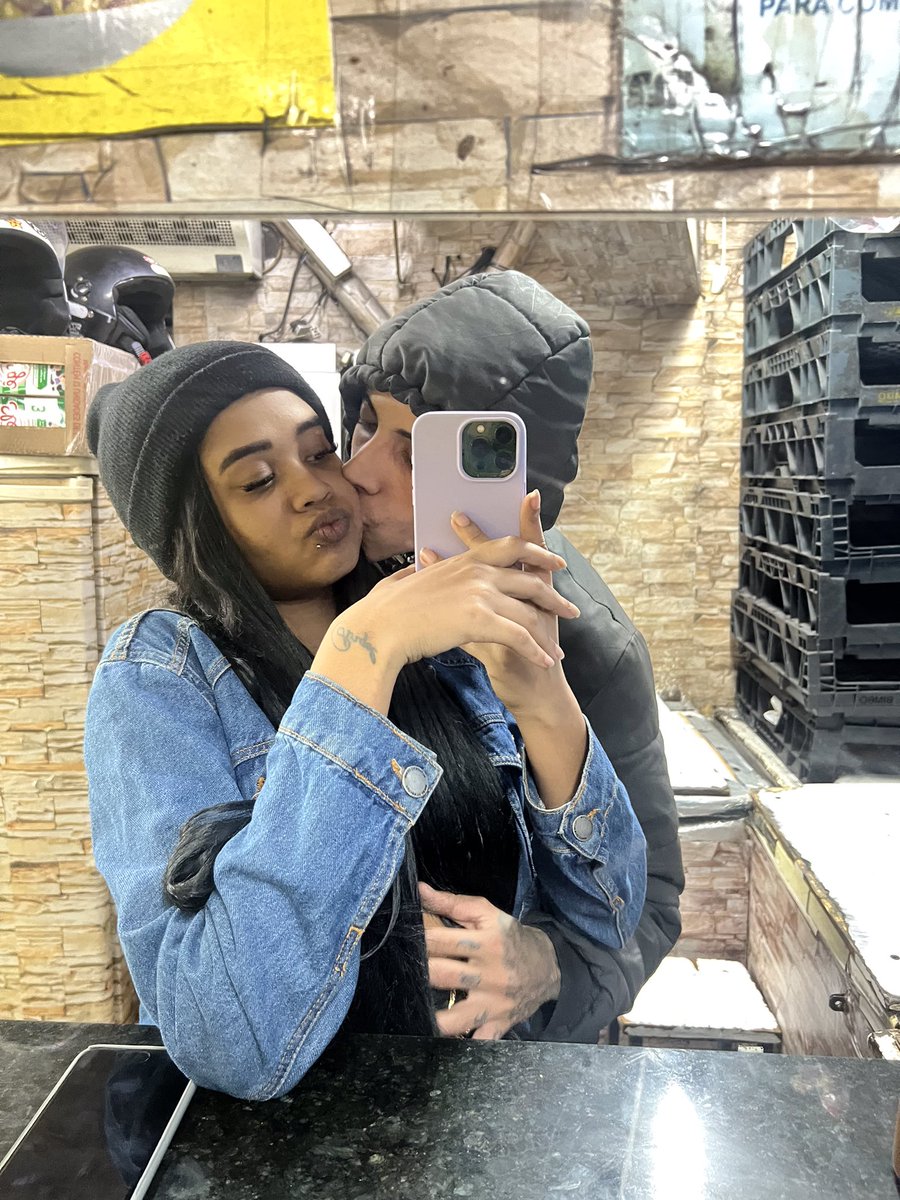 mlkdo70's tweet photo. Minha preta, minha noiva!  👩🏽‍❤️‍💋‍👨🏼💍🍀🙌🏻🧿 https://t.co/R04Ezvczfr
