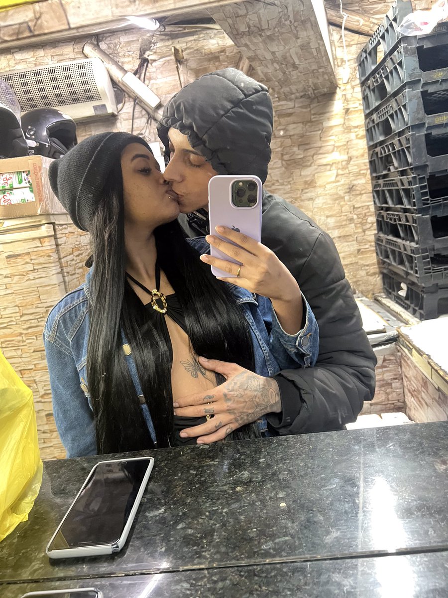 mlkdo70's tweet photo. Minha preta, minha noiva!  👩🏽‍❤️‍💋‍👨🏼💍🍀🙌🏻🧿 https://t.co/R04Ezvczfr