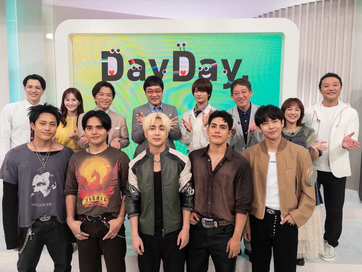 ntv_DayDay's tweet photo. ＼本日8/13(木) #DayDay.／

"初"の記録を次々と樹立！
フィリピンの国民的グループ #SB19 生出演❤️‍🔥

最新曲♫「#LAWLESS」日本初 生披露🐐

放送後にMCと撮影した
TikTok動画も公開予定😉

ご覧くださった皆さま
ぜひ感想コメントをお寄せください🙌

武田真一 山里亮太 後呂有紗
高橋茂雄 登坂絵莉 入山章栄
浮所飛貴(ACEes)

#SB19DayDay #SB19LAWLESS
@SB19Official