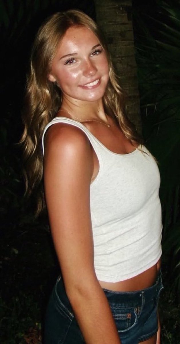 EmmaRhodencuck's tweet photo. How would you rape Emma? https://t.co/vRdgE8U8D2