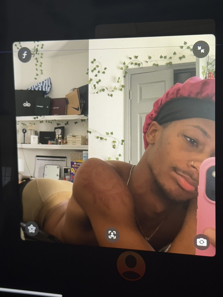 junnnnniorrr's tweet photo. body banging https://t.co/VSn02XWP4Q