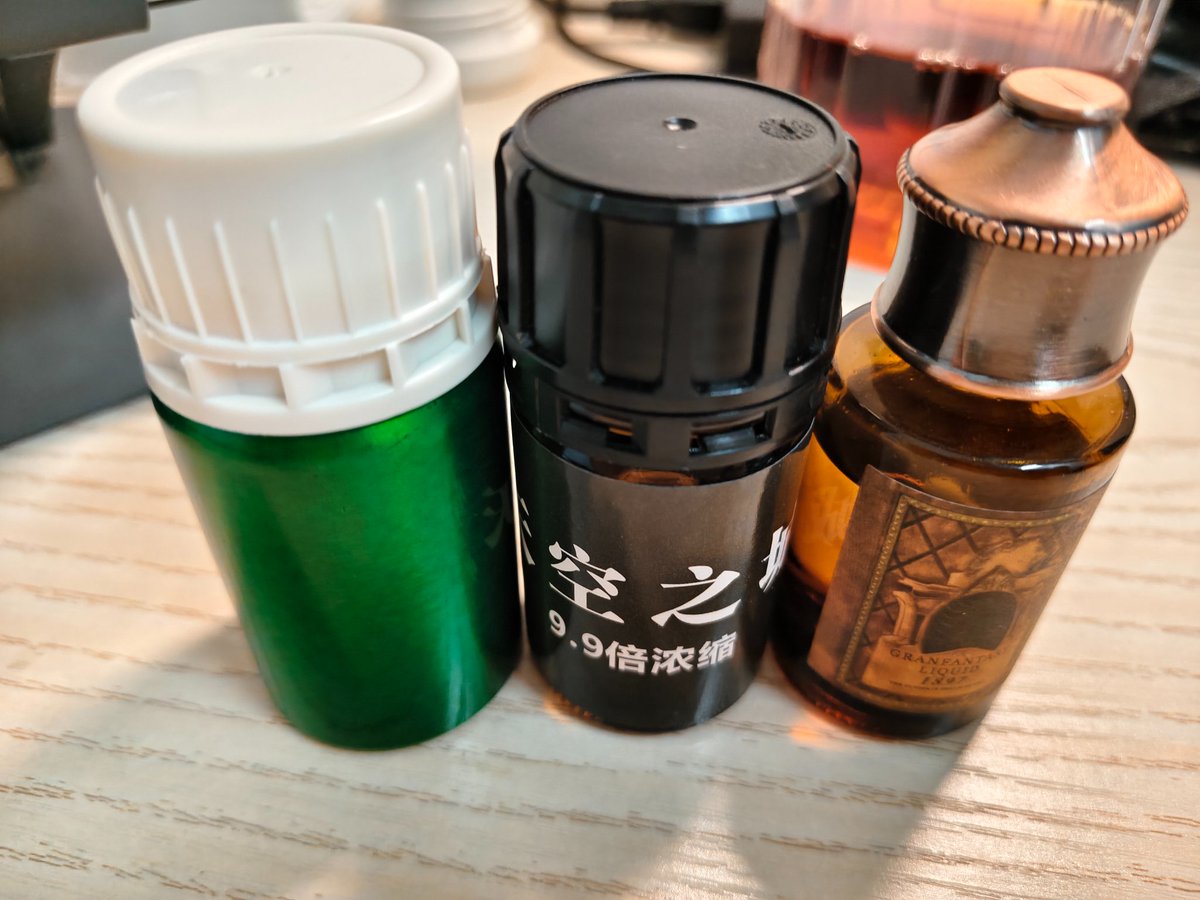 hereome2's tweet photo. 男大gooner，想爆吸到🧠化掉，有一起爆吸发骚 无脑恶堕的吗 喜欢榨精 早泄 #控r #恶堕 #无脑 https://t.co/eE1JjFc0FM