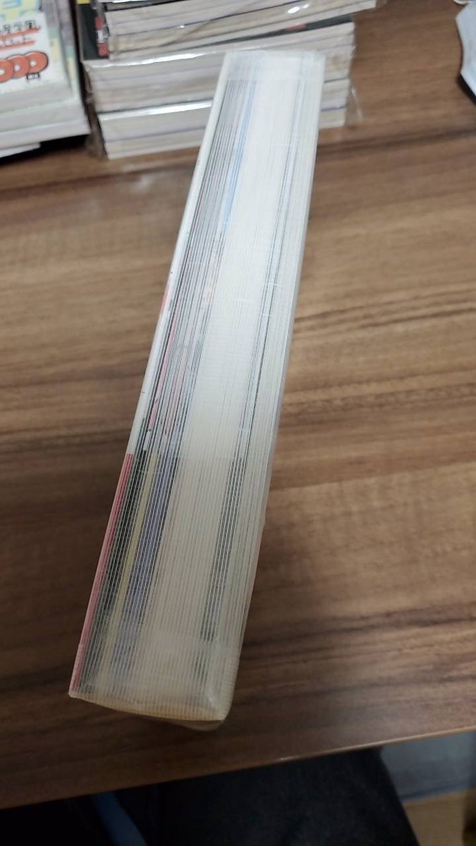 masaki_sakura's tweet photo. 両日とも9500円で既刊新刊フルコンプできます！！！！！

ちなみに既刊全部セットはこちらの鈍器になります！ https://t.co/9SxdNV7Pz2
