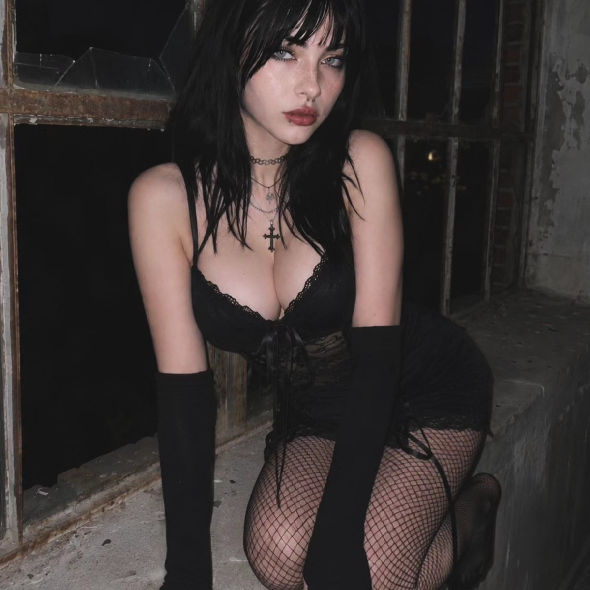 SennaLuu's tweet photo. 👻🖤 https://t.co/Rc7Imn7w1n