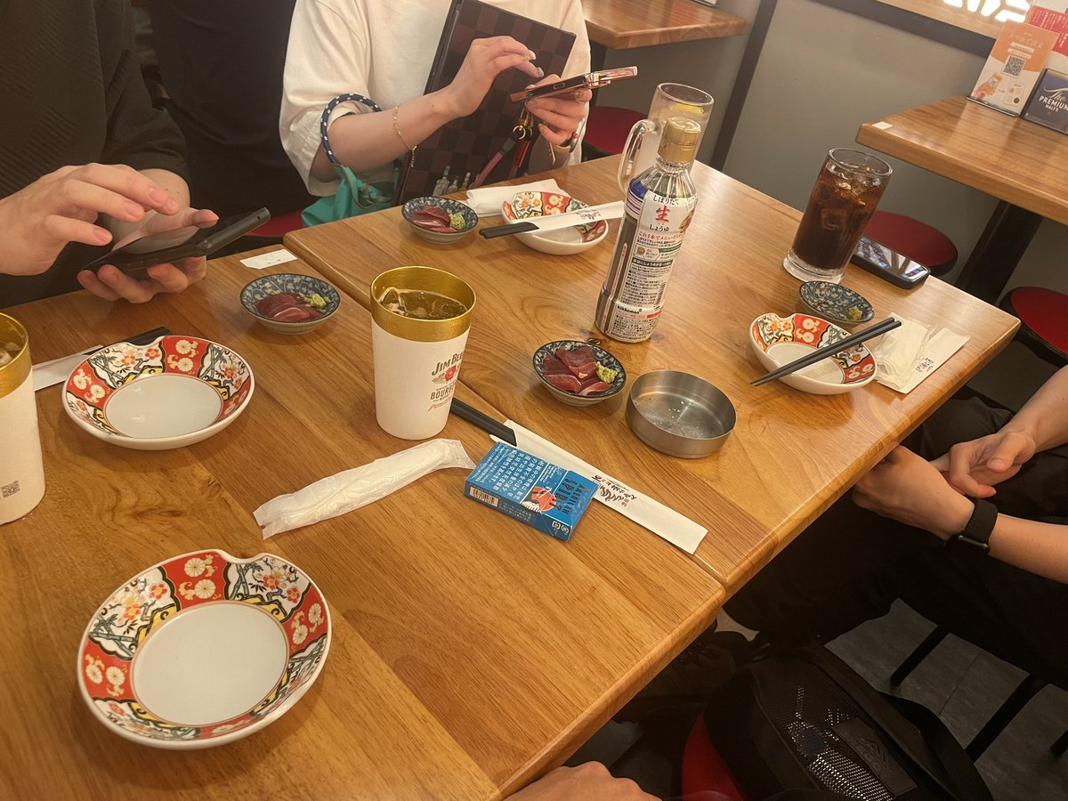 tigenabe4's tweet photo. 久々に固定メンツで🥰🥰 https://t.co/gOMWVEZ5Fx