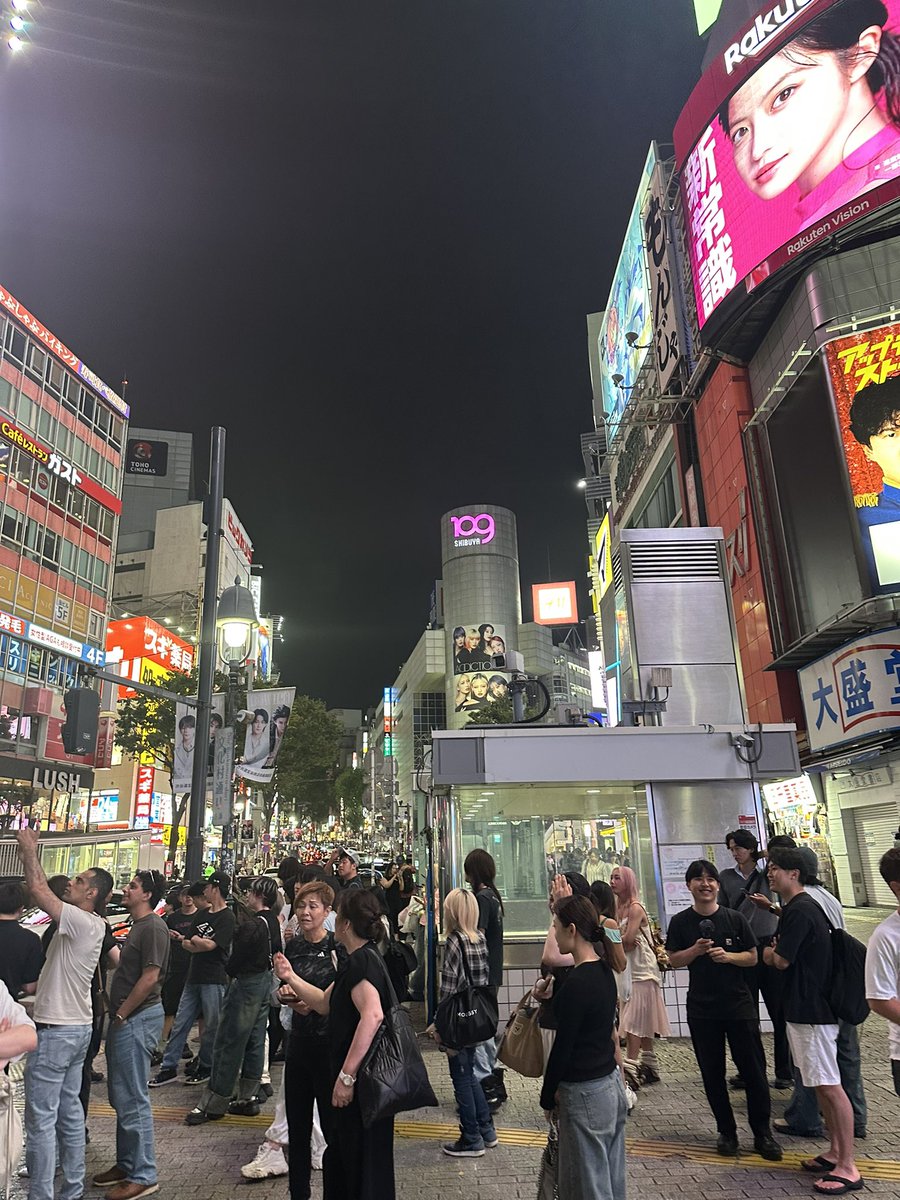 kanda11011101's tweet photo. 東京、京都楽しい七日間でした
遊んでくれたみんなありがと。
また行きますんでそん時はよろしくです https://t.co/0g1rKGIjVM