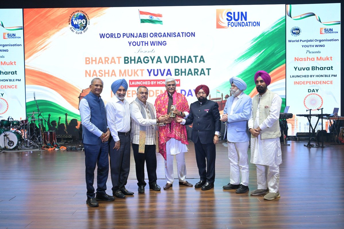 vikramsahney's tweet photo. Under the visionary leadership of Hon’ble Prime Minister Shri @NarendraModi ji, India’s resolve for a Nasha Mukt Yuva Bharat continues to grow stronger. It was a privilege to host a patriotic musical and cultural evening at Bharat Mandapam, bringing together 4,000+ youth to pledge against drug abuse.

The electrifying performance by @MikaSingh turned entertainment into a force for social change, inspiring young minds to choose purpose over addiction. The evening was honoured by Union Ministers @gssjodhpur and @kirenrijiju ji, esteemed Members of Parliament, distinguished guests and the families of our brave Indian Army martyrs, who were honoured for their supreme sacrifice. 
Together, we reaffirm our resolve for a stronger, healthier and Viksit Bharat 2047.
@tarunchughbjp @satnamsandhuchd @tiruchisiva @drashokkmittal @govindldholakia
@wpoindia @sunfoundationIn