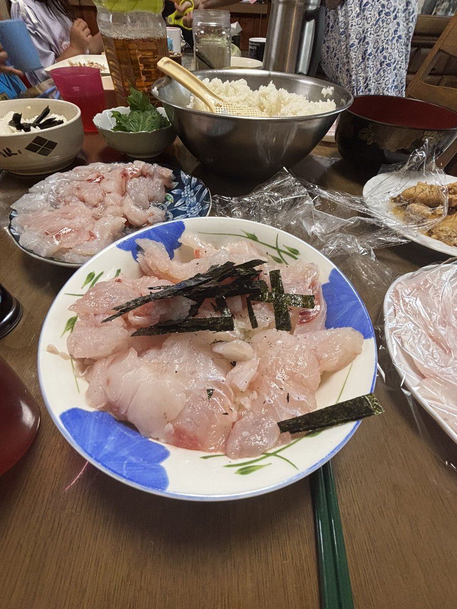 seiji_team's tweet photo. これぞ、鯛めし https://t.co/w1etJcelrn