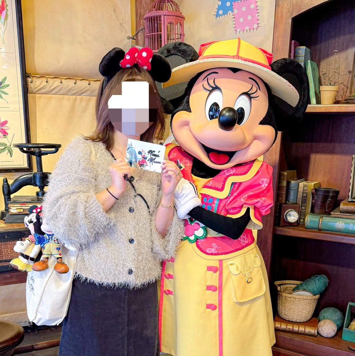 apoomaru__'s tweet photo. 1日10ループ以上するくらいミニーマウスが大好きなの🈂️ https://t.co/0HoofLvZ2M