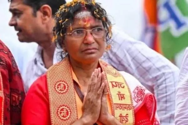 TweetShivangiii's tweet photo. “My daughter was murdered, not raped.”
- Ratna Debnath, mother of the RG Kar victim and BJP MLA https://t.co/KDt5iQfZgH