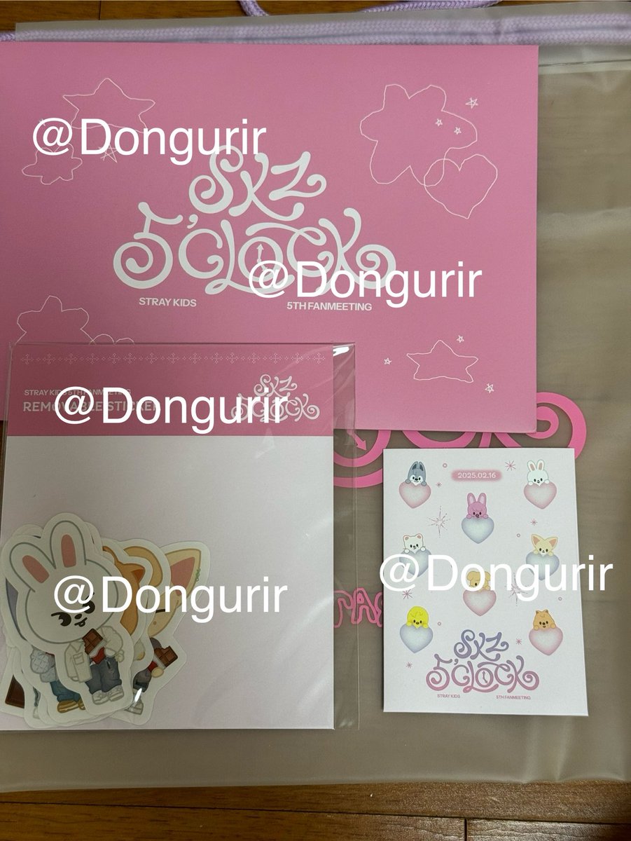 dongurir_'s tweet photo. 스트레이키즈 2025 5’clock 팬미팅 막콘 스테이존 기프트 양도합니다
포카는 슬리브 보관/미사용, 나머지 모두 미개봉 및 미사용
리무버블 스티커, 포카세트, 손글씨메시지엽서-일괄 5.0

스트레이키즈 스키즈 방찬 리노 창빈 현진 한 필릭스 승민 아이엔 스키주 입장 세트 스테이존 https://t.co/uJScR9KUDV