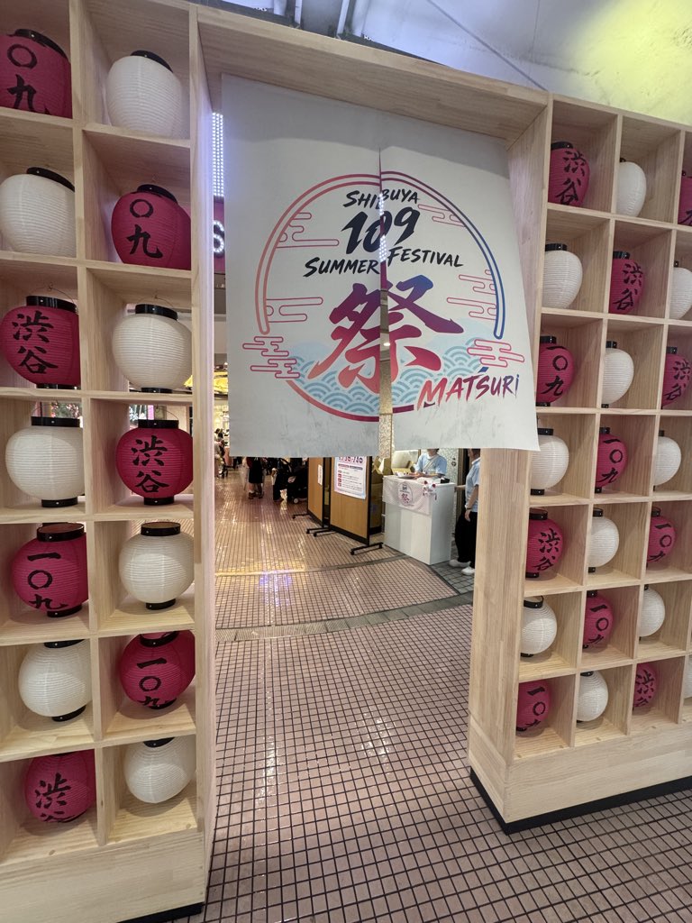 Mickey_laado's tweet photo. #shibuya_109 https://t.co/5b5aBXla9R