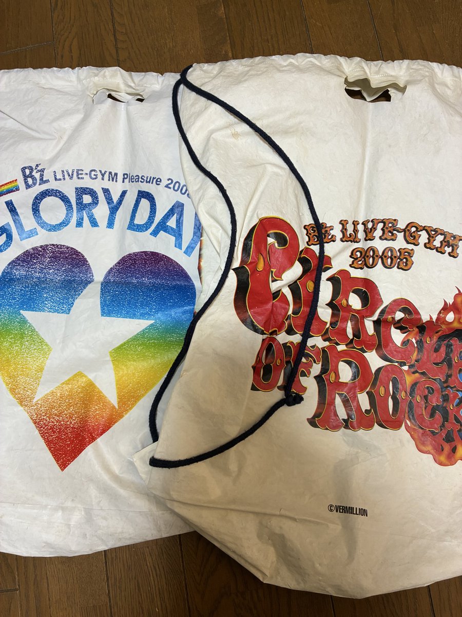 en120184's tweet photo. @yukiyoshi_1020 CIRCLE OF ROCKとGLORY DAYSは持ってます。 https://t.co/ooul52mvR6