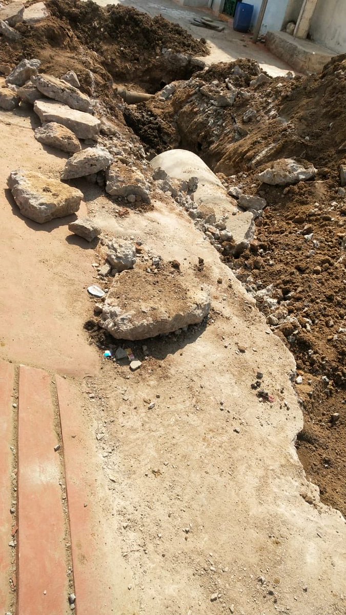 Harish132M's tweet photo. @GHMCOnline @CommissionrGHMC @ZC_Khairatabad Respected all, in 2022 GHMC damaged our sewerage and water pipe line for rainwater pipeline work. At that time water line is fixed from inside rainwater pipeline and yet no problem from polluted water supply. https://t.co/npCWSc5zPH