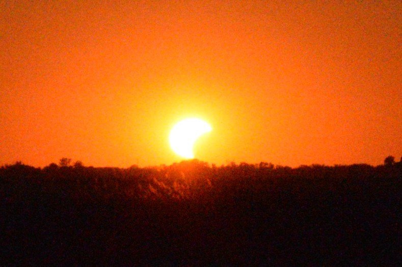 ewit_jm's tweet photo. And the eclipse, however we didn't see much https://t.co/wnkz036CkS