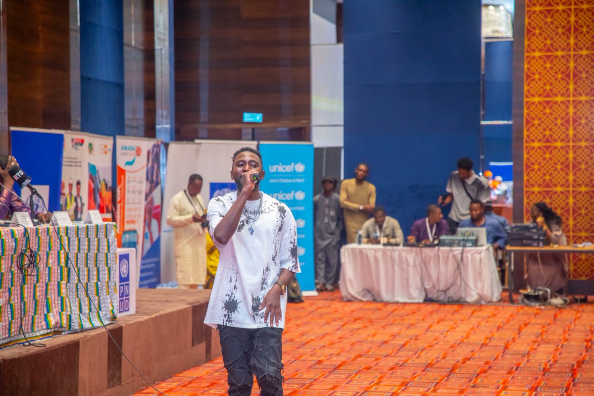 Unicefniger's tweet photo. Investir dans la jeunesse, c'est ouvrir un horizon d'opportunités pour l'Afrique !
Clap de fin pour la 3ᵉ édition du #YouthConnektSahel : 3 jours d'échanges, d'engagement et la mise à l'honneur des 5 projets lauréats du bootcamp. 🏆
L'aventure ne fait que commencer !
#YCS2026 https://t.co/5WX69wSP2q