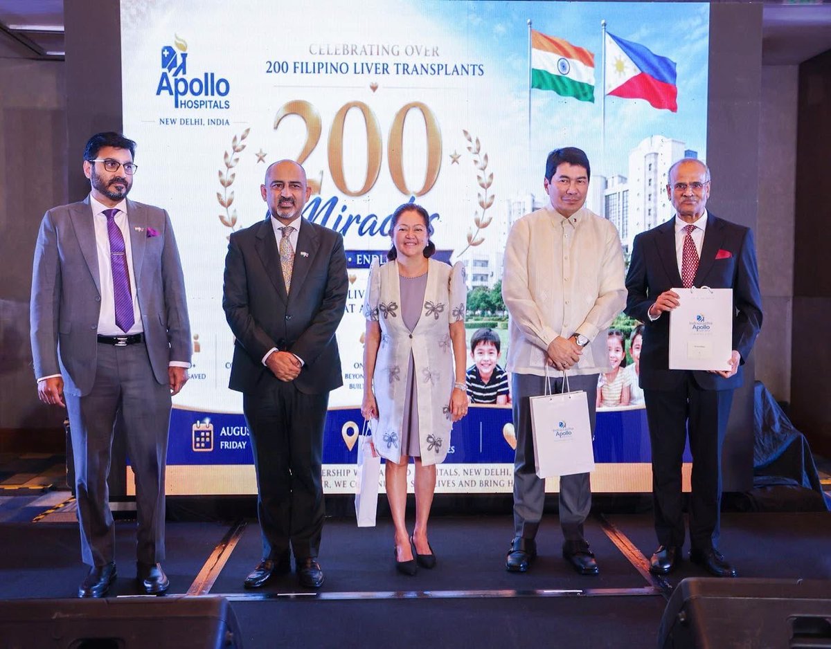 AnupamSibal's tweet photo. 200 successful liver transplants. 200 children. 200 stories of hope from Philippines at Indraprastha Apollo Hospitals, Delhi.

https://t.co/fBe4o92Cfm https://t.co/yzFMgNj3Yw