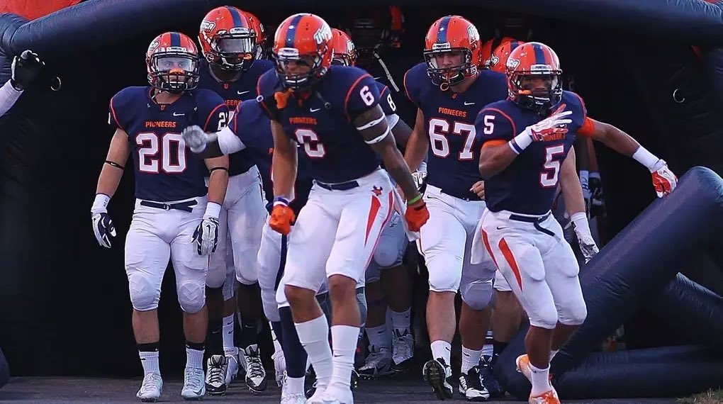 Utica_Football's tweet photo. 23 Days Until Kickoff⏳

Next Up,

Anthony Acevedo caught 23 TDs during his time in the Orange &amp; Blue. Good for 3rd All-Time in TDs, Acevedo is still the Utica All-Time Leader in Receptions &amp; Receiving Yards. Putting up 800+ yards in his final 3 seasons, he was one of the greats. https://t.co/1jjEB84unA