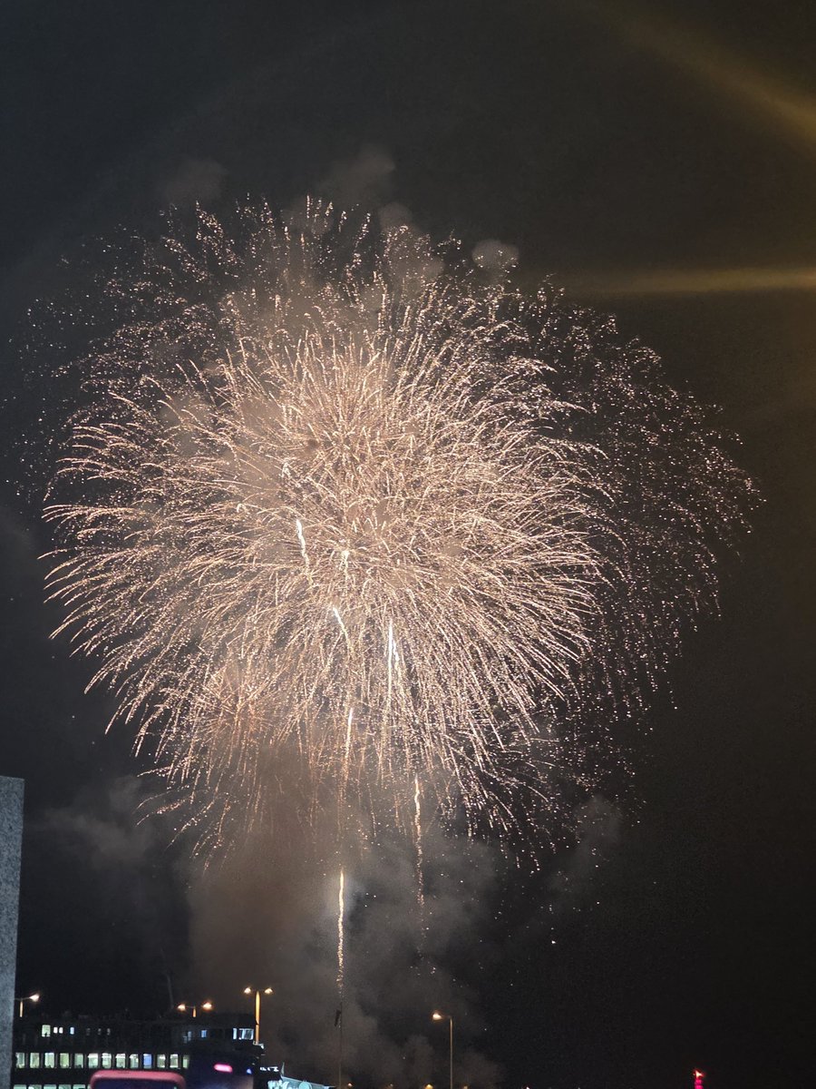 A79749332's tweet photo. 高松花火大会！

#香川　#高松
#花火　#盆 https://t.co/1QNFznJa5q