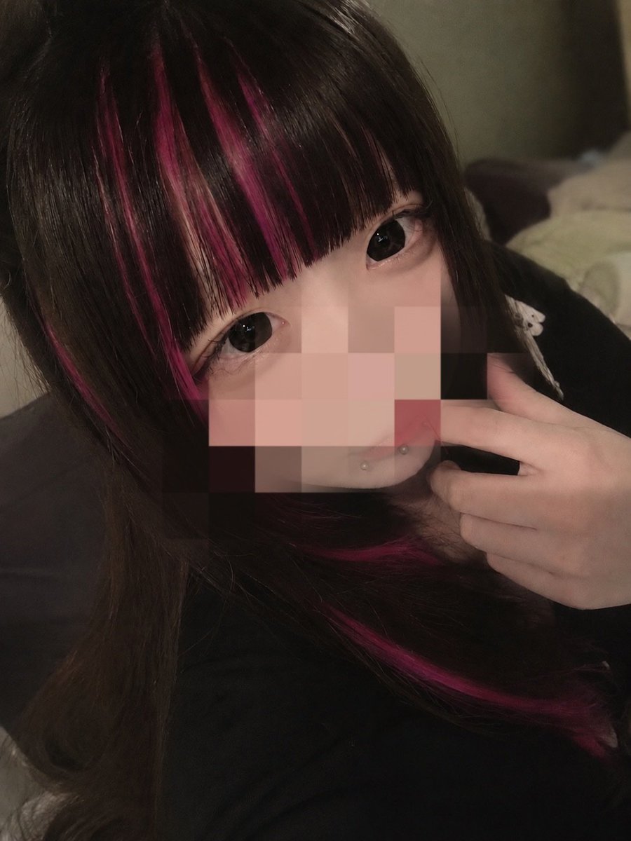 Hazxxx's tweet photo. うちかわいい

#病み垢 https://t.co/USKRzQSg9n