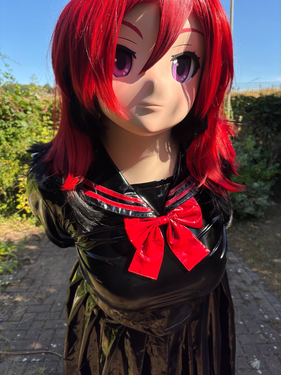 SwitchKara tweet picture