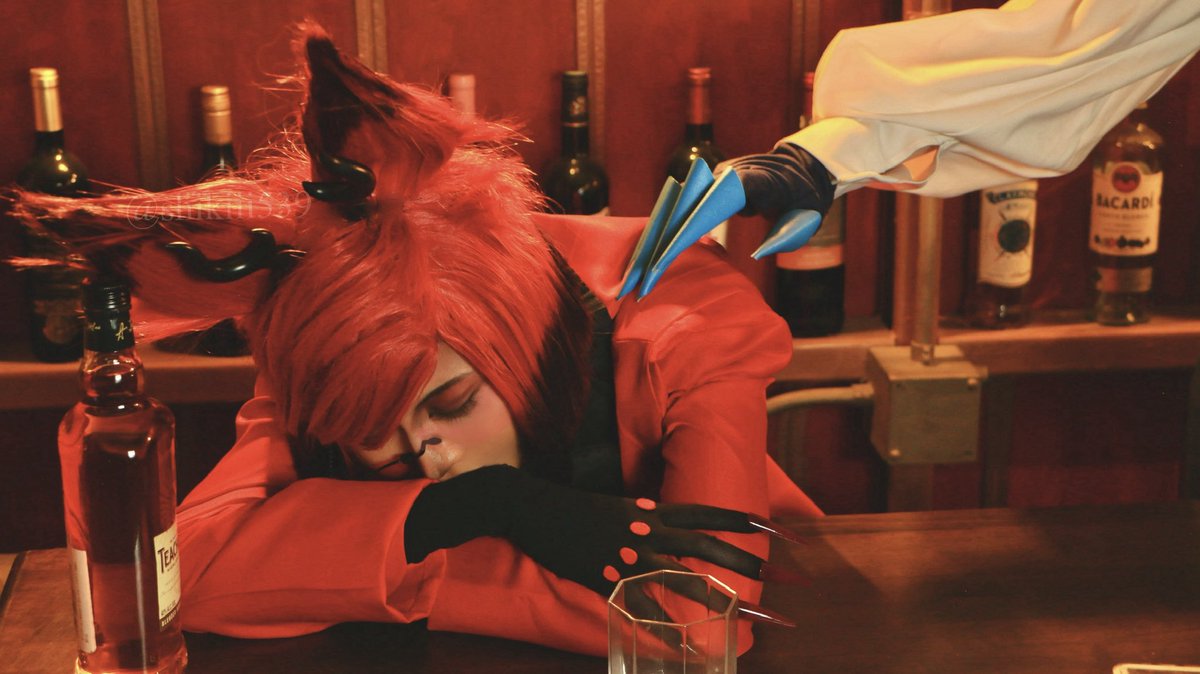 shikiii539's tweet photo. cosplay HAZBINHOTEL /Alastor &amp; Vox 
📸@sidsid47480526 
Zzz‥ https://t.co/g2qhmAEOEp