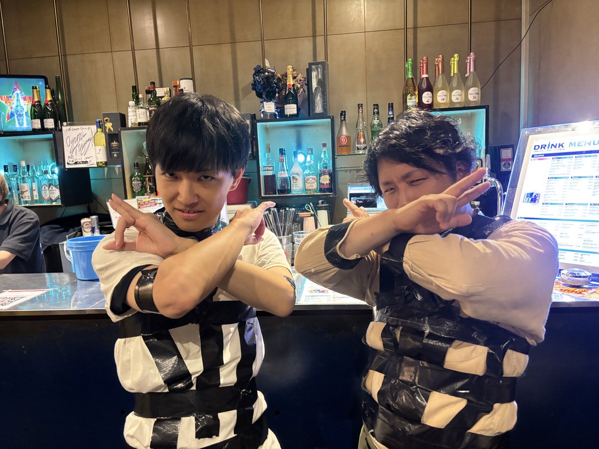 hukkinaloha's tweet photo. TMたくちとズボンはで男と晩御飯

T.M.Revolutionごっこ楽しかったけど、歌詞飛ばさせてしまったのはスマンかった…笑

……ウケてよかった笑

#奥ゆい https://t.co/MzpKdM2rpW