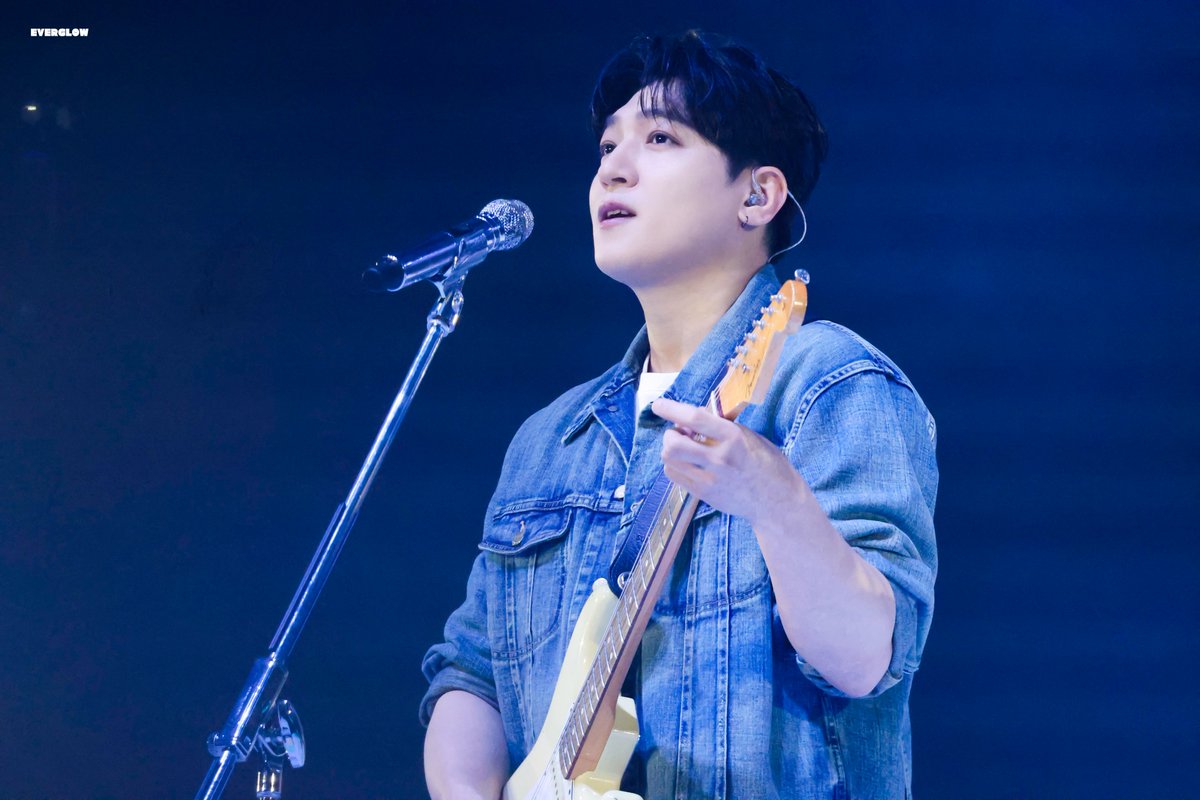 sjarchive16's tweet photo. 260704 #성진 #DAY6 #데이식스 #SUNGJIN 

선명하게 남을 우리의 여름 https://t.co/9ekr2F7WS3