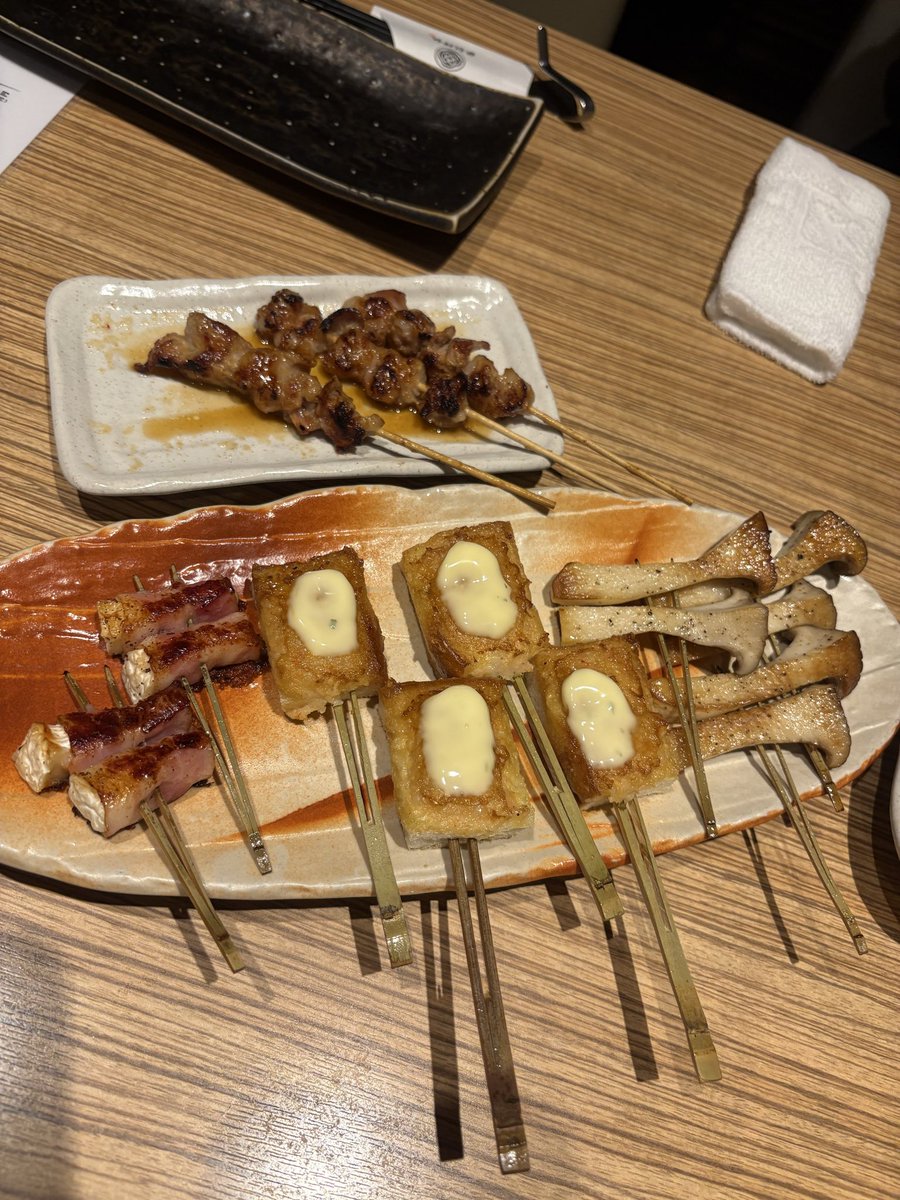 mima_dango3mama's tweet photo. JXJ主催の対バンツアー
ONE X ONE 大阪ファイナル
LINE後に、JXJメンバーもよく行くという
お店「鉄板神社」で打ち上げ🍻
個室あって落ち着くし綺麗で、料理はすっごく美味しかった😋
#JXJ
#JXJ主催対バンツアー
#ONEXONE
#鉄板神社梅田店 https://t.co/hNCqJstGBN