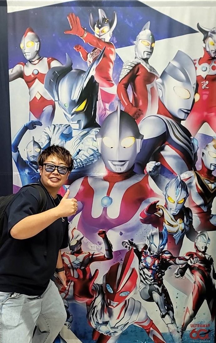 Jm_kdhm's tweet photo. 久しぶりにウルトラマンのショーを見に池袋へ👍✨
何十年経っても変わらずかっこいいヒーロー😎
#ウルトラヒーローズEXPO https://t.co/8bDShSrH6s
